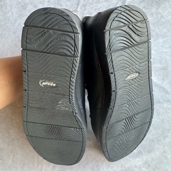 Dr. Scholl's Black Winter Boots with Red Laces - Picture 5 of 7